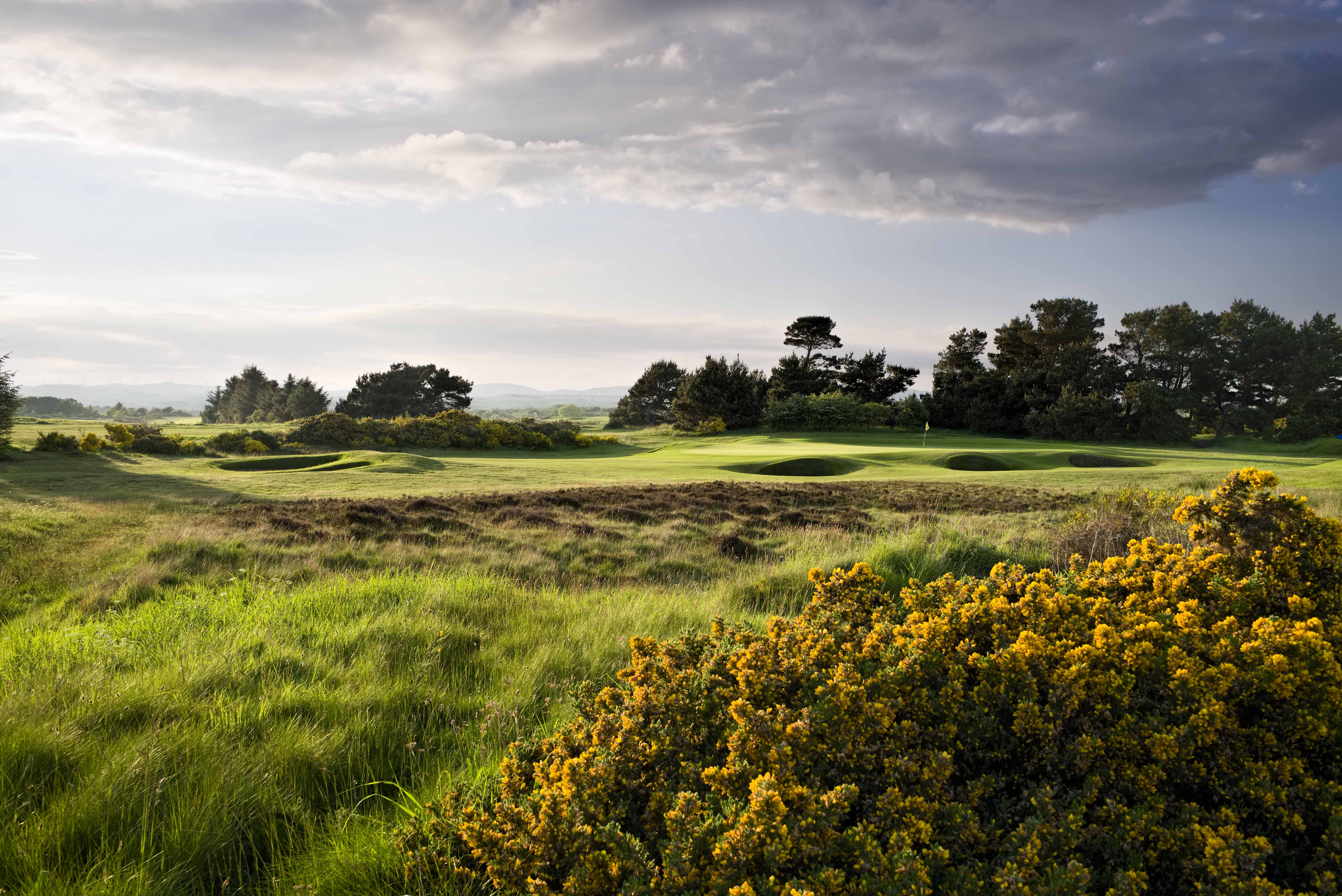 The Irvine Golf Club or " Bogside " as sometimes called was established