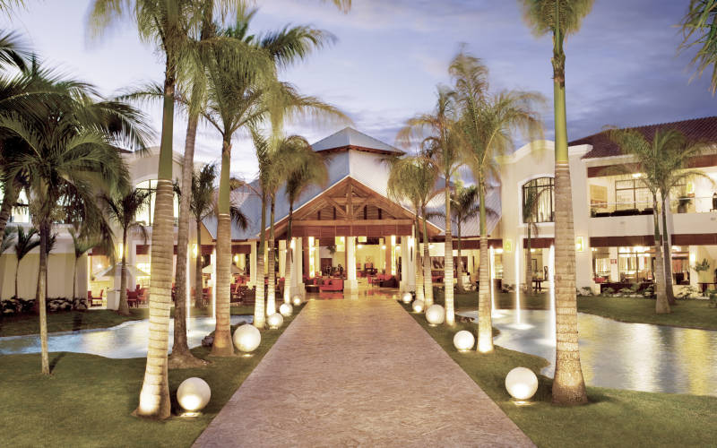 Dreams Palm Beach Resort Spa Unlimited Luxury In Punta Cana Video Of Resort